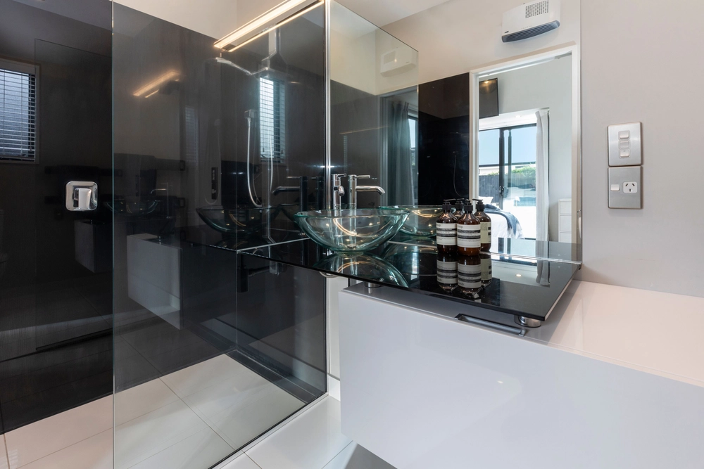 Photos of 6 Waterstock Way