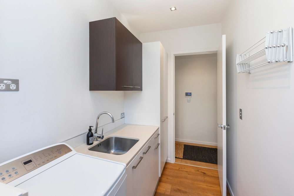 Photos of 80 Winchester Street