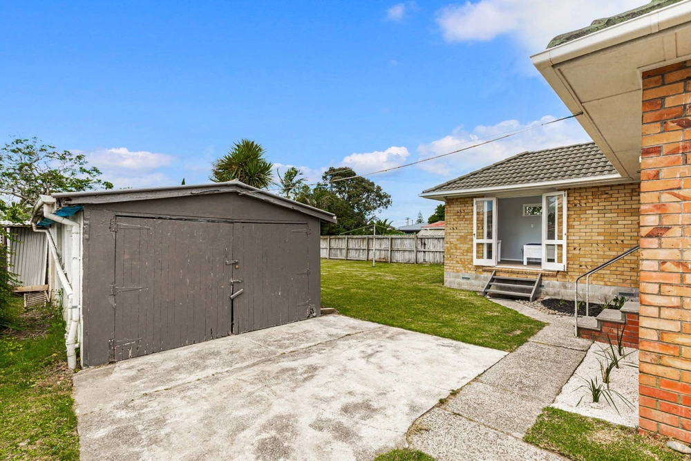 Photos of 16 ward crescent te