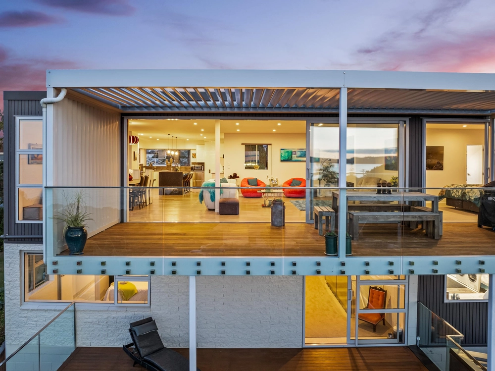 Photos of 202 Vipond Road