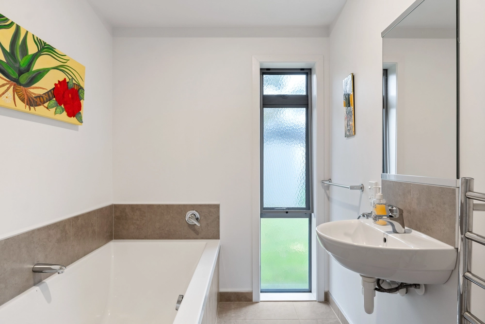 Photos of 12 Charteris Rise