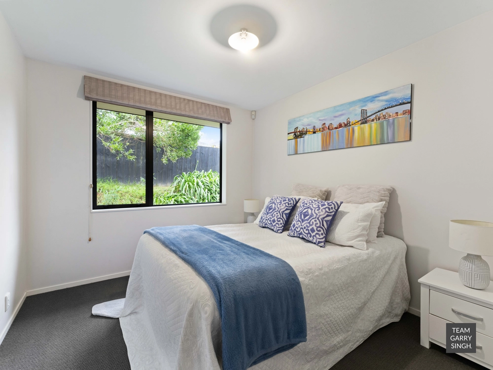 Photos of 44A Greenhaven Avenue