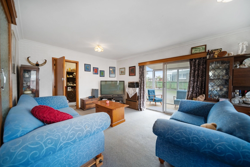 Photos of 21 Mason Avenue
