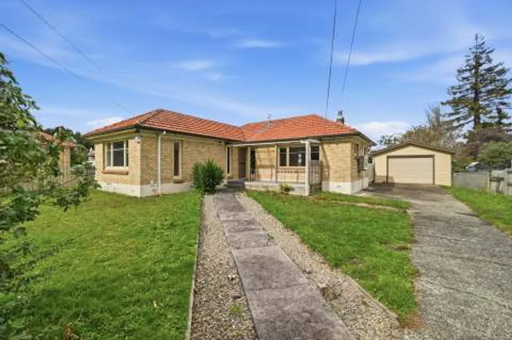 Photos of 25 Russell Road