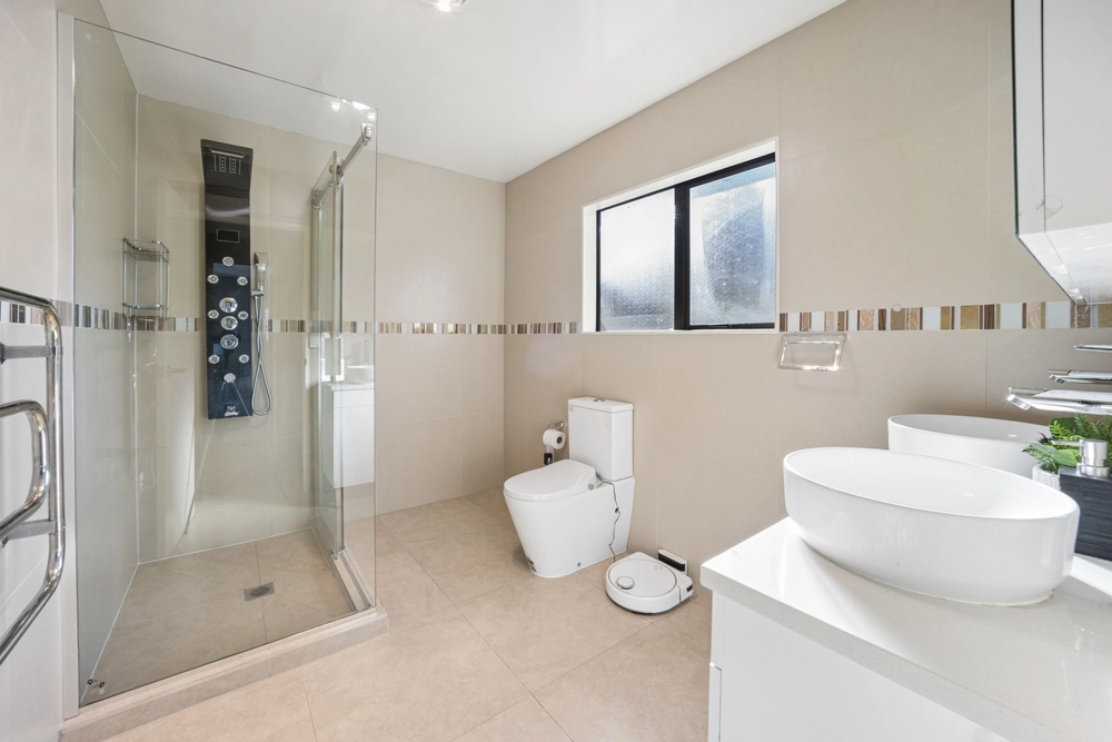 Photos of 70A Wingate Street