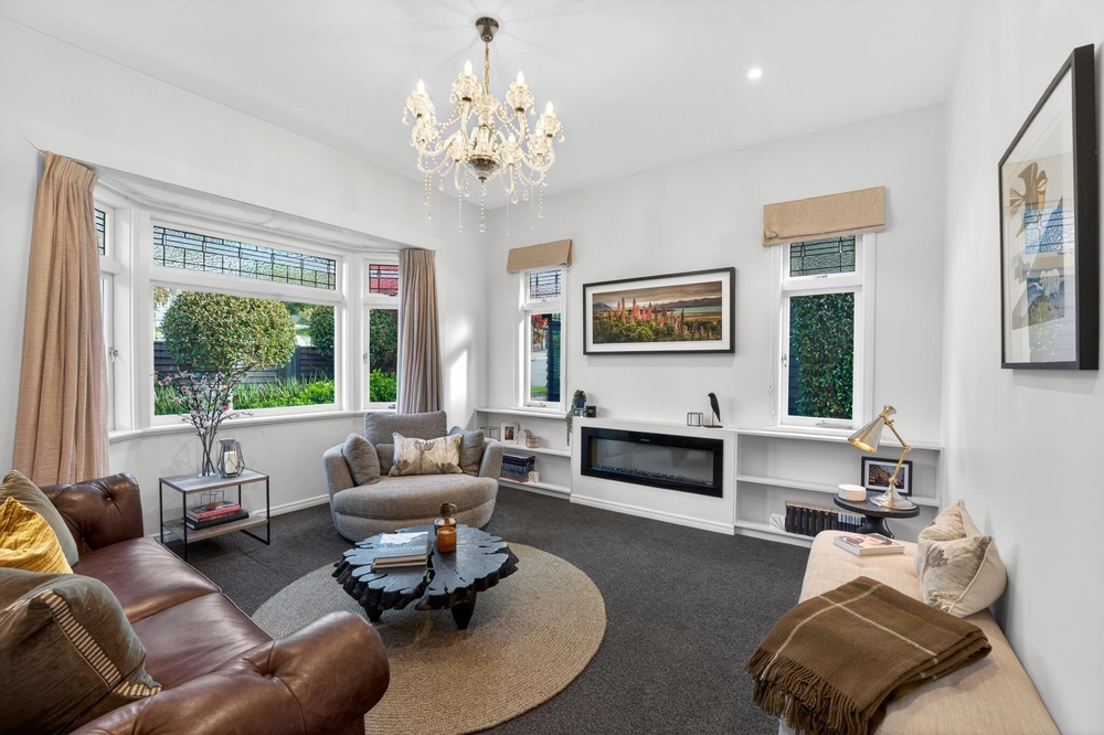 Photos of 12 Woodley Avenue