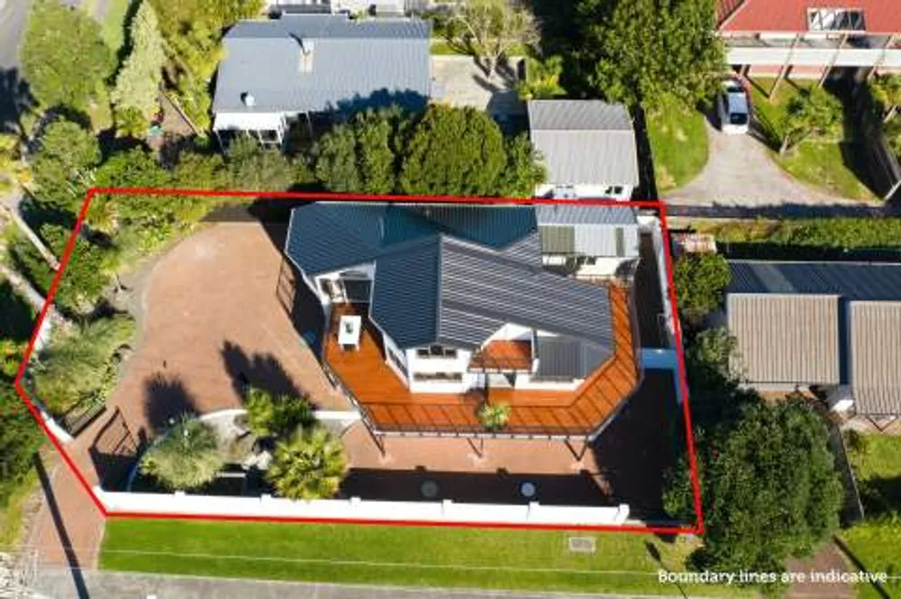 Photos of 368 Papamoa Beach Road