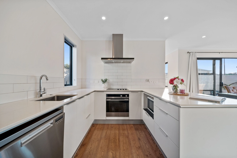 Photos of 9 Vincent McGrath Crescent