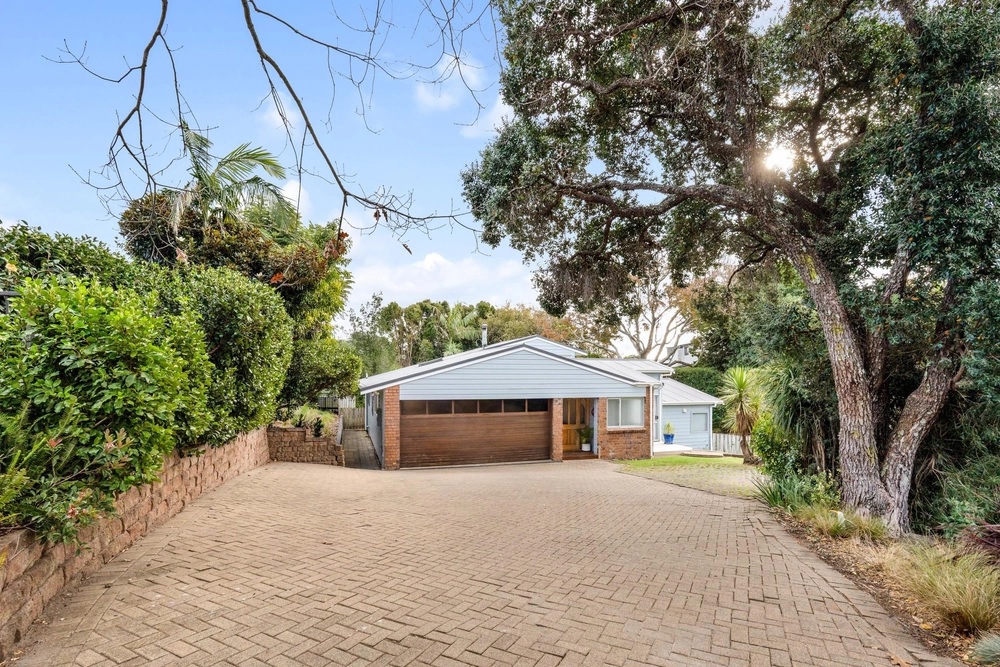 Photos of 12 Camwell Close