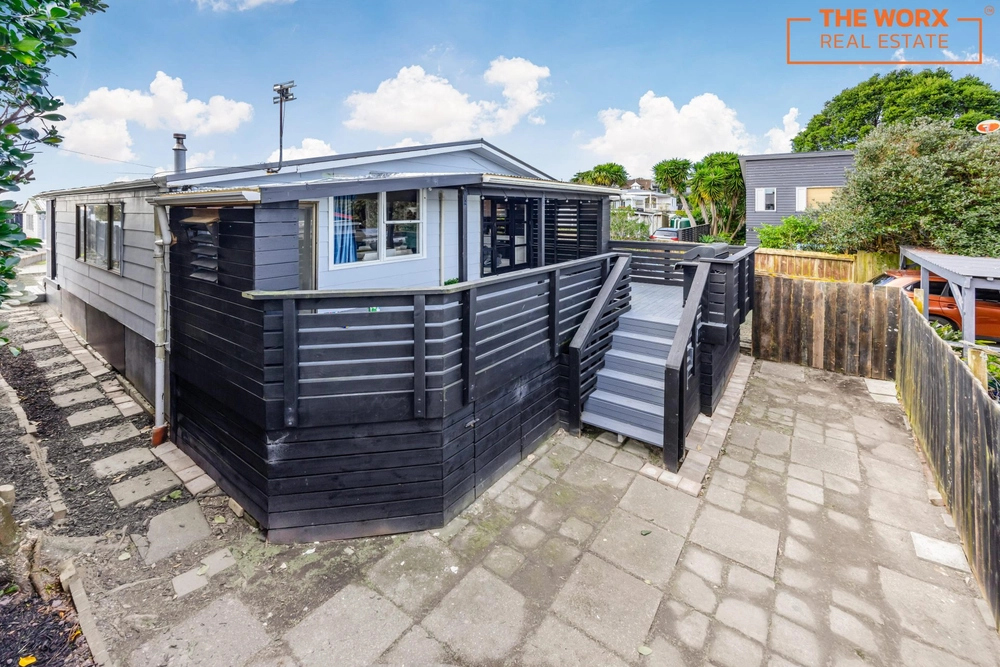 Photos of 150 Rangatira Road