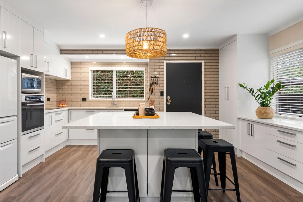 Photos of 33 Brooke Road