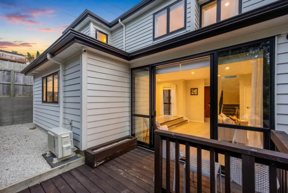 Photos of 17B Strathnaver Crescent