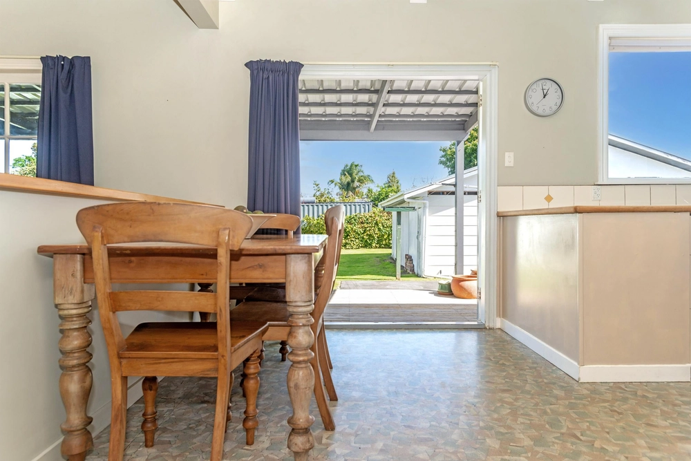 Photos of 106 Whitaker Street