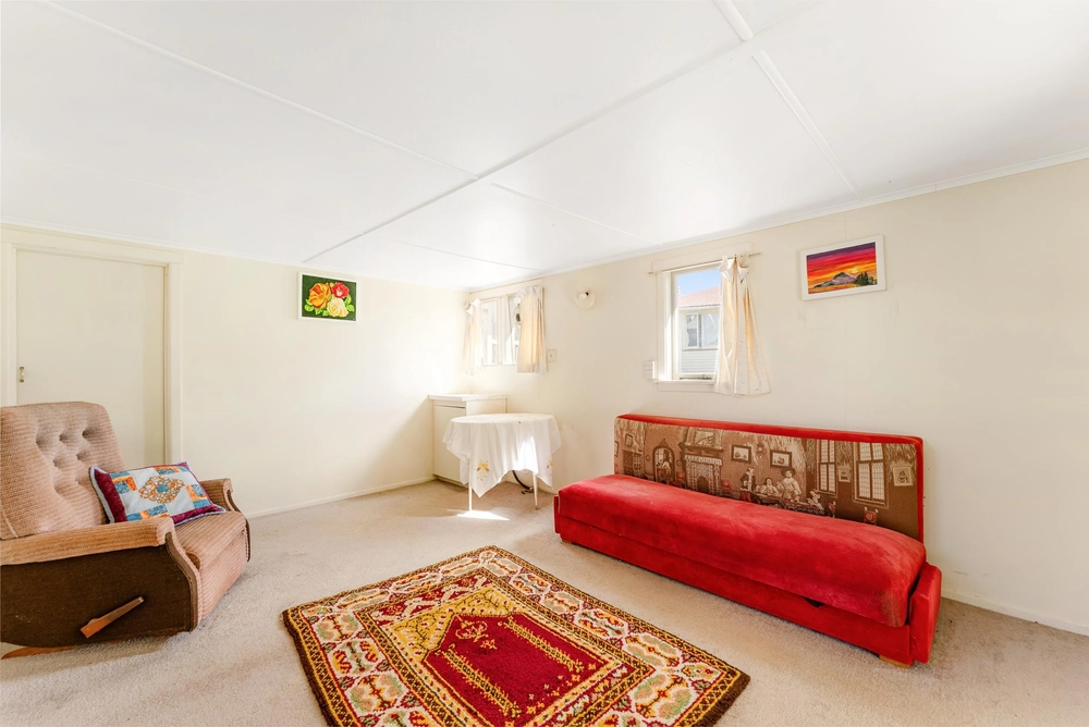 Photos of 94 Wilson Road South