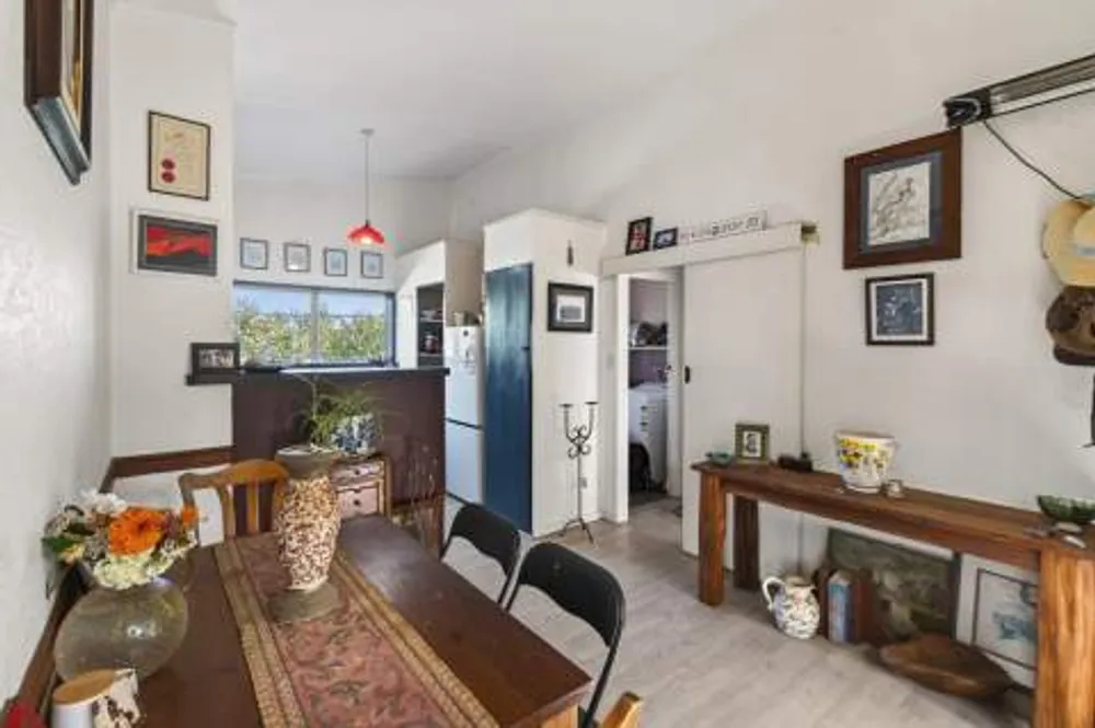 Photos of 21 Jonathon Street