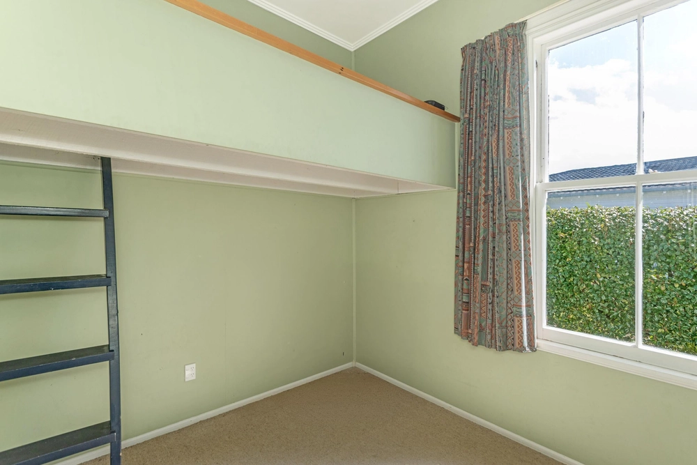 Photos of 106 Whitaker Street