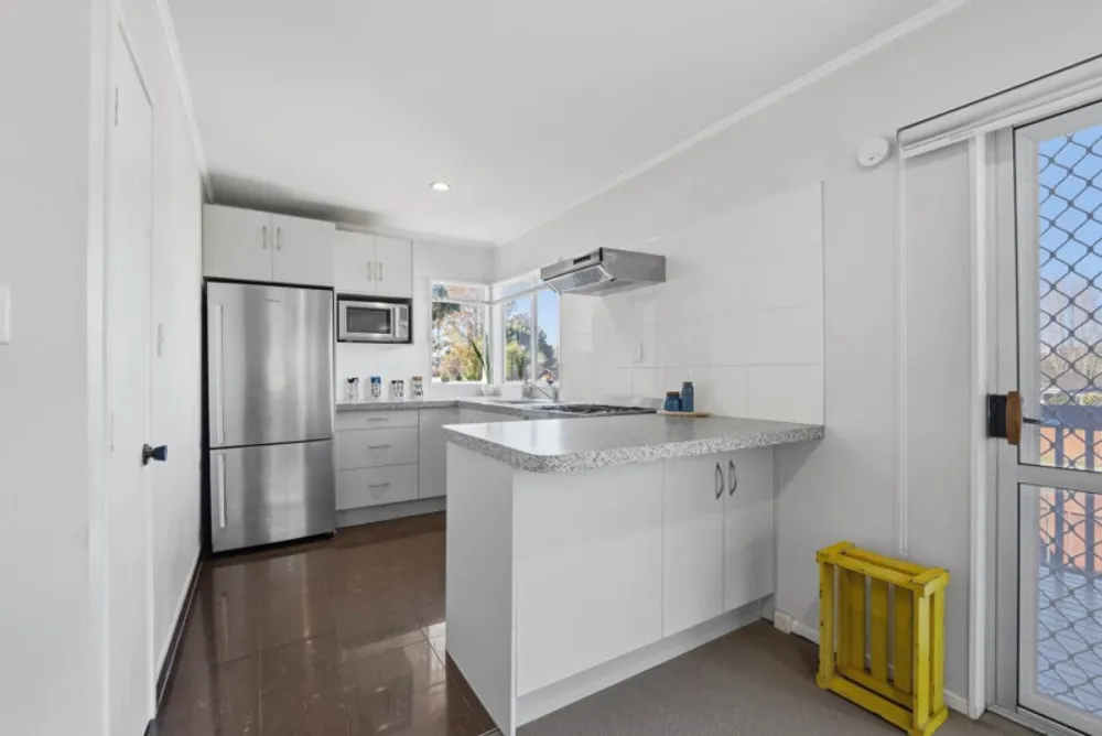 Photos of 1/17 Lambrown Drive