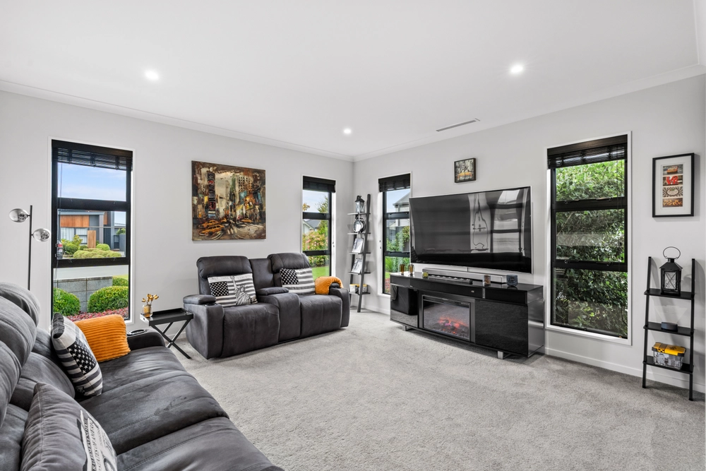 Photos of 11 Asheridge Place