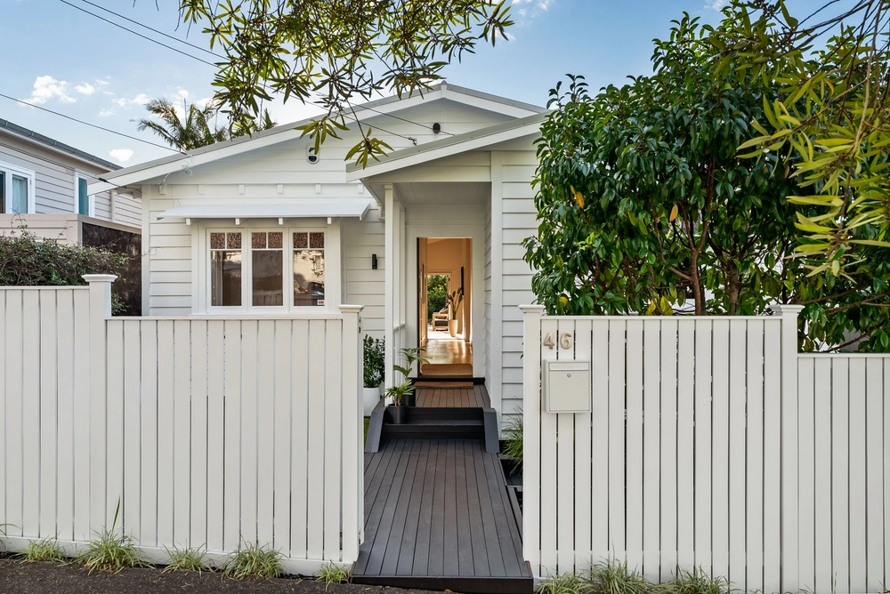 Photos of 46 Cumberland Avenue