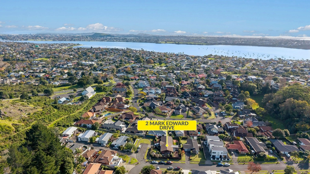 Photos of 2 Mark Edward Drive
