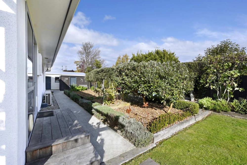 Photos of 3 Newman Avenue
