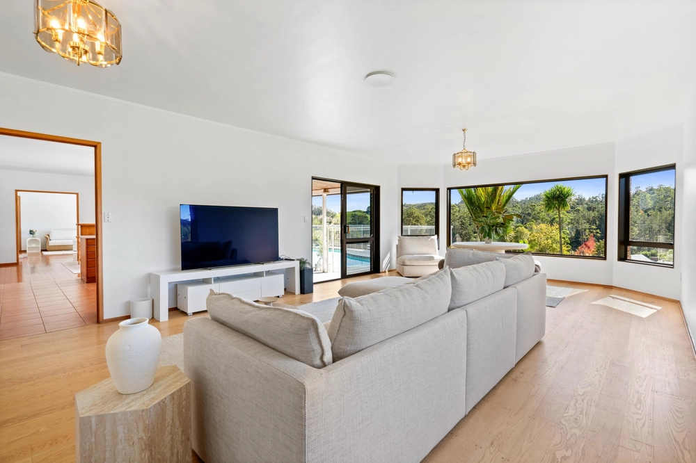 Photos of 382 Whareora Road