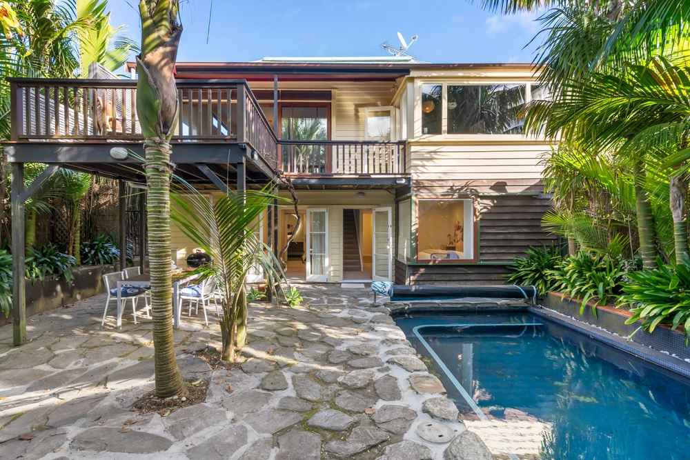 Photos of 1 Springfield Road