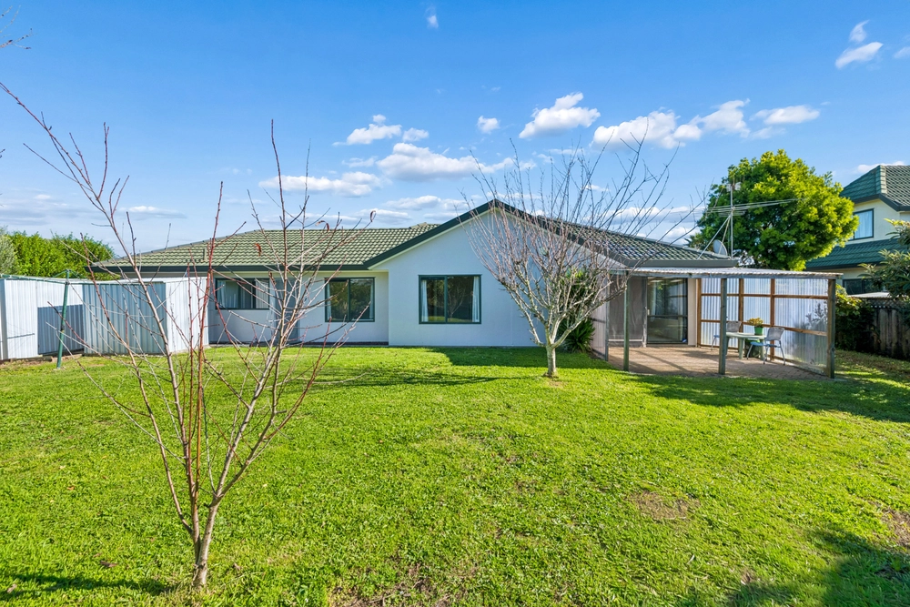 Photos of 67 Burswood Drive