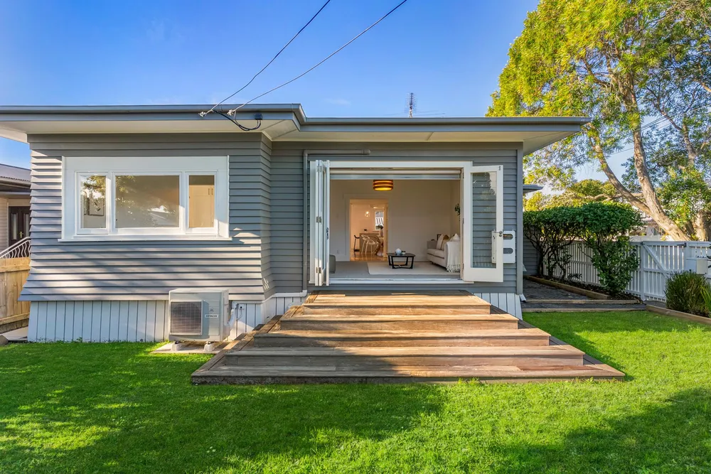 Photos of 85 Kiwi Road