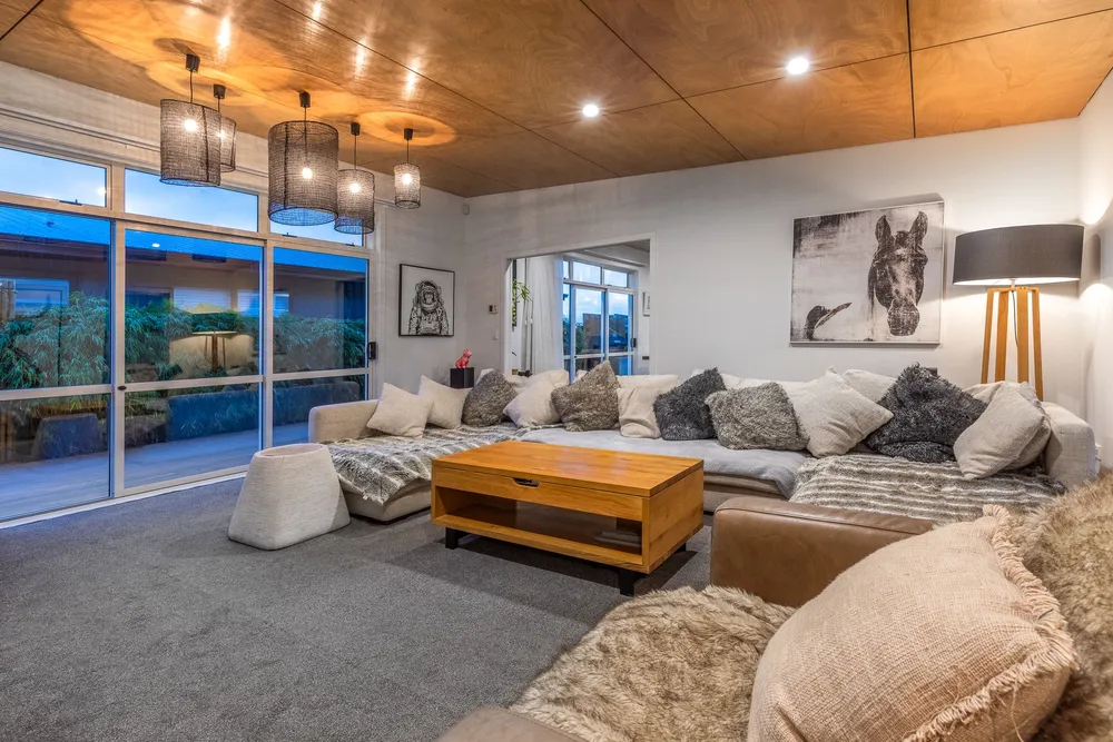 Photos of 39 Waipunahau Road