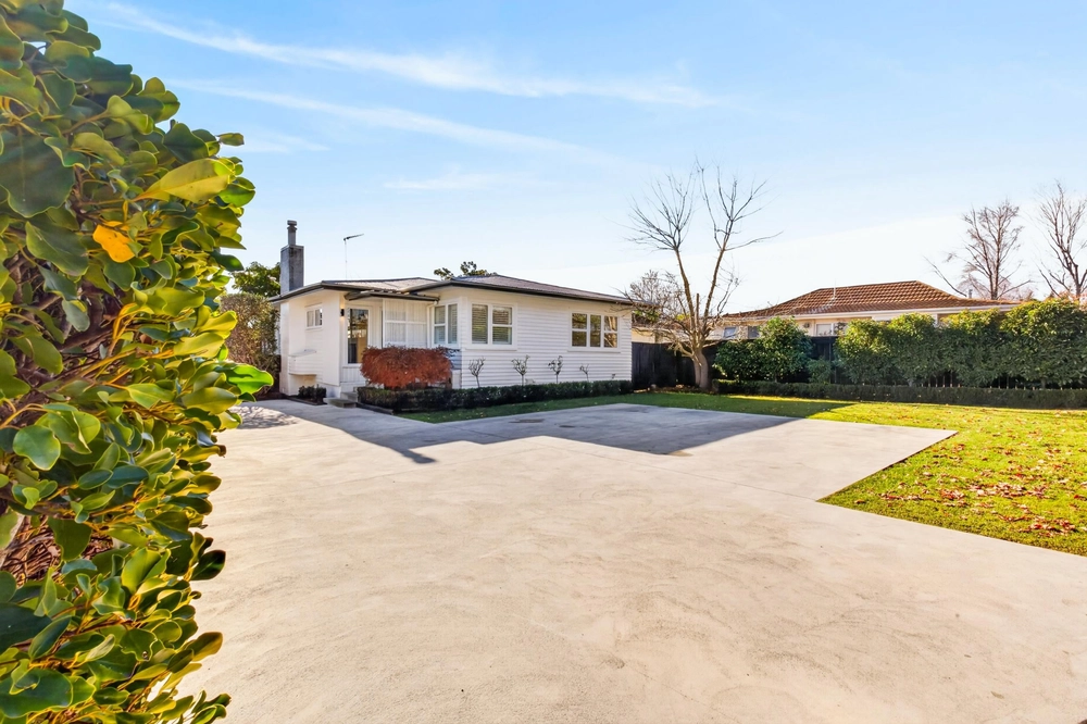Photos of 109 Te Mata Road