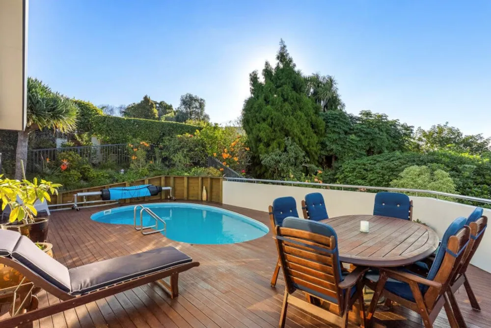 Photos of 11 Sartors Avenue