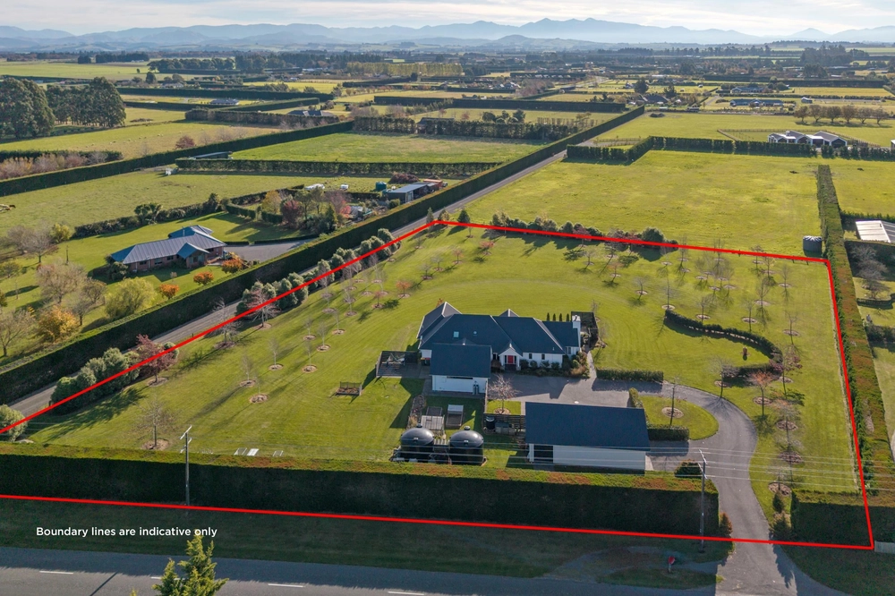 Photos of 695 McLaughlins Road