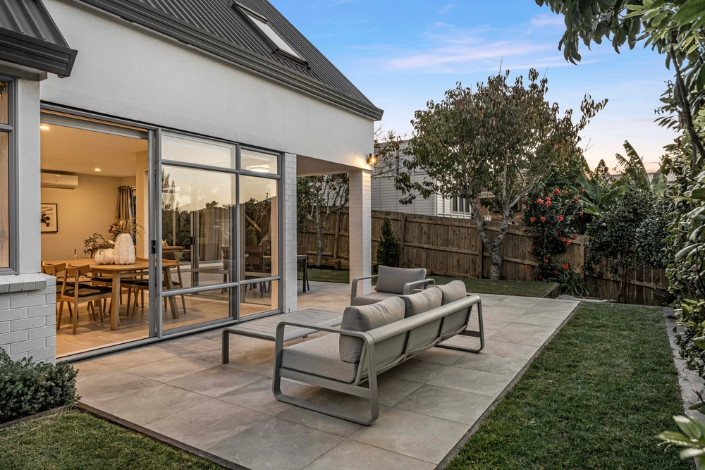 Photos of 20B Ballin Street