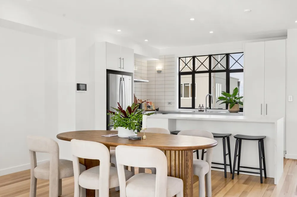 Photos of 39B St Stephens Avenue