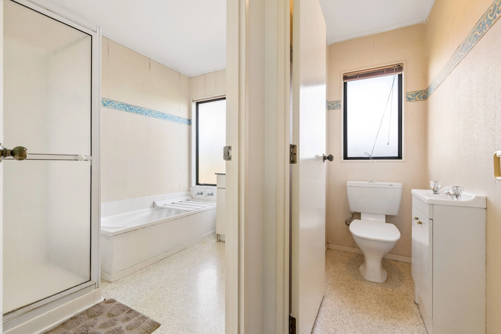Photos of 67 Burswood Drive