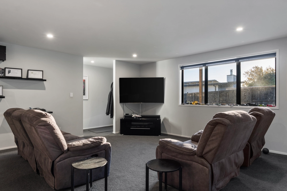 Photos of 25 King Street