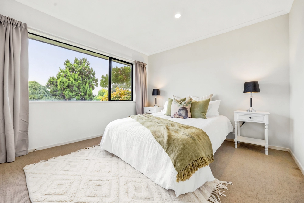 Photos of 94 Sowerby Heights