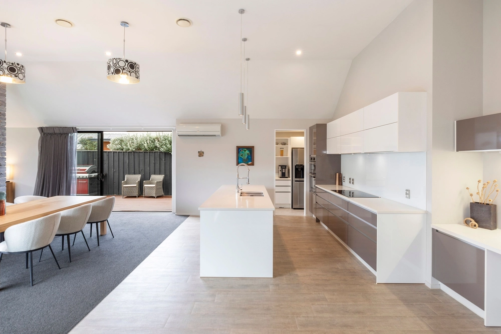 Photos of 6 Waterstock Way