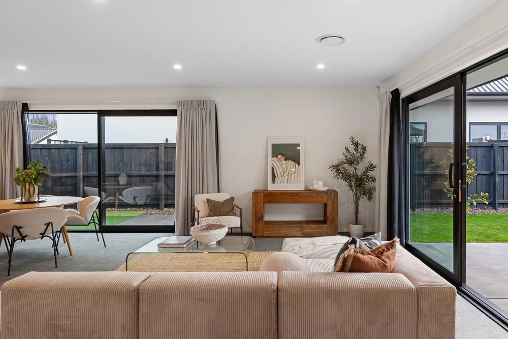 Photos of 6 Millstead Lane