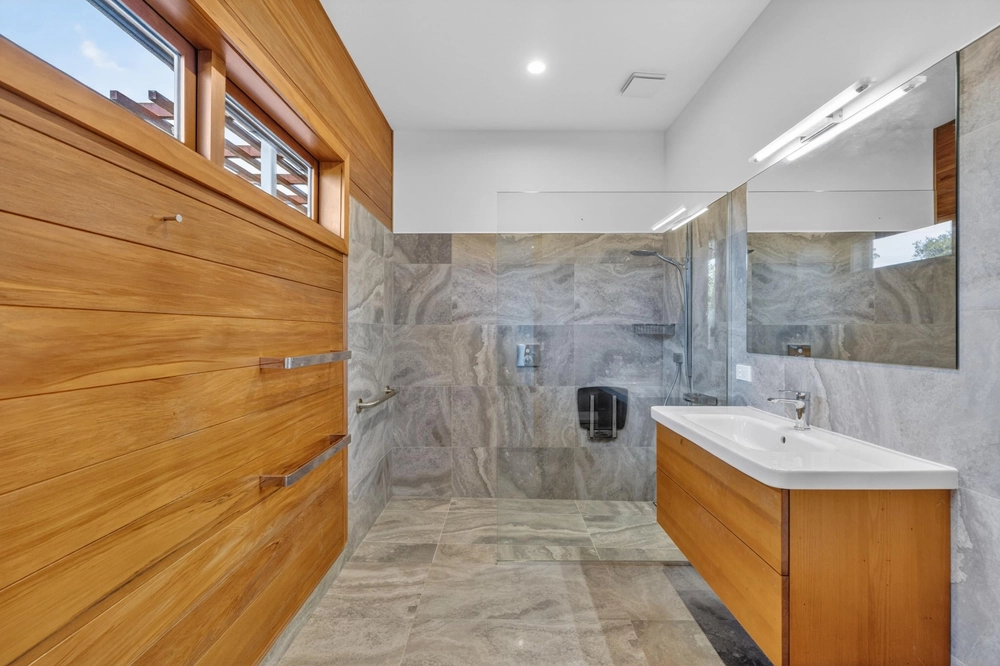 Photos of 104 Clarence Street