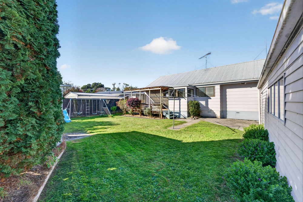 Photos of 1 Coventry Road