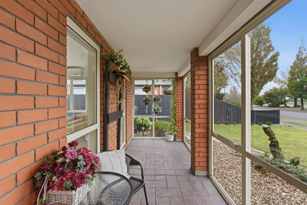 Photos of 18 Harvard Avenue