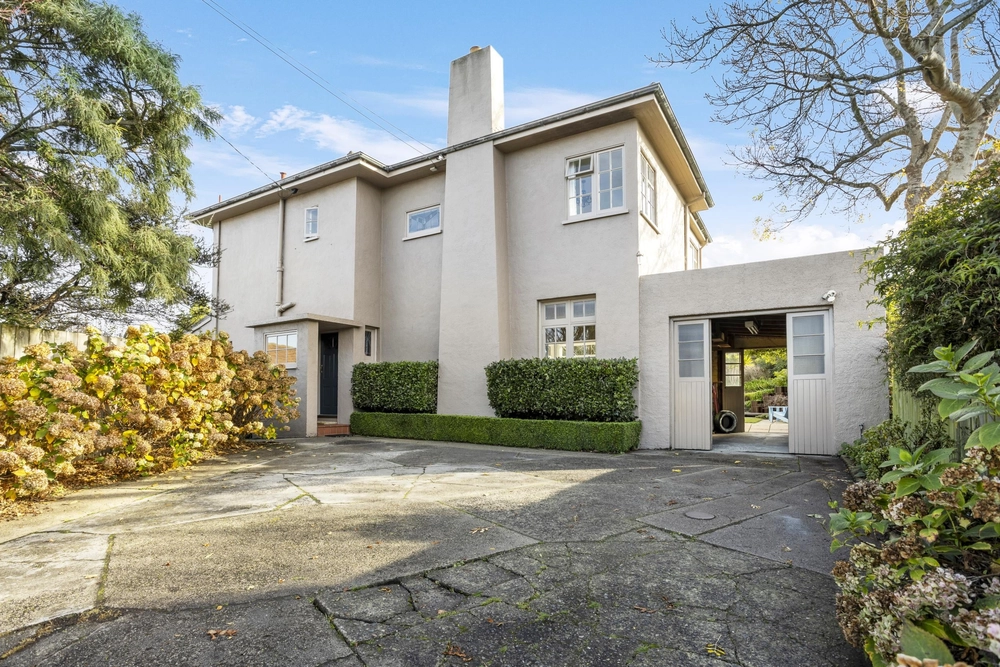 Photos of 8 Neidpath Road