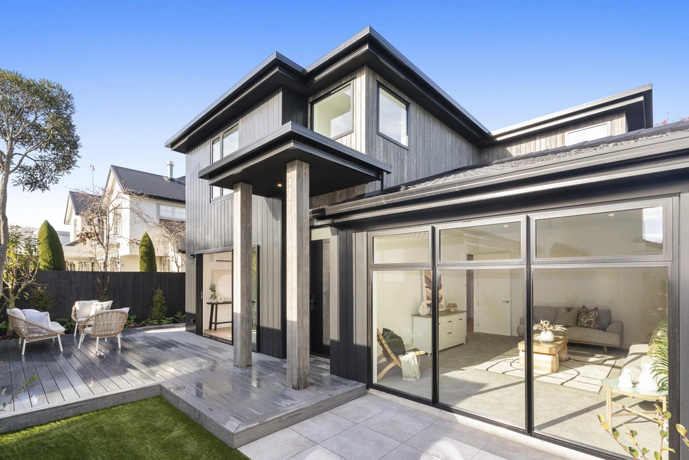 Photos of 2/61 Murray Place