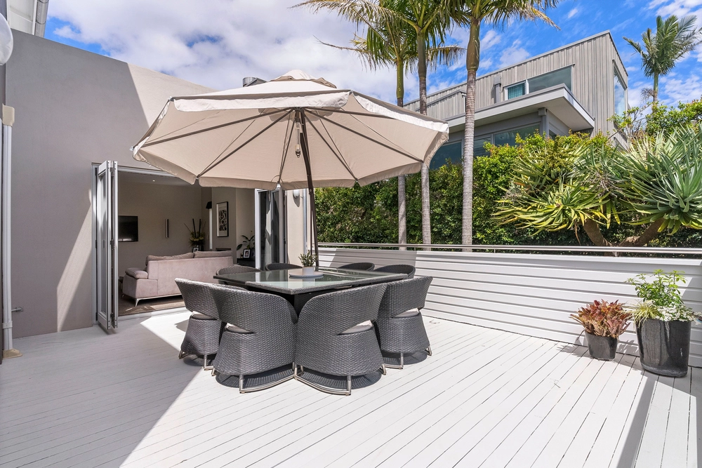 Photos of 8 Rawhitiroa Road