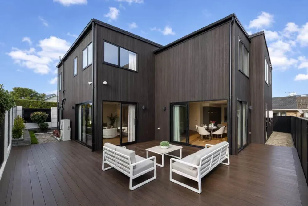 Photos of 39A Clonbern Road