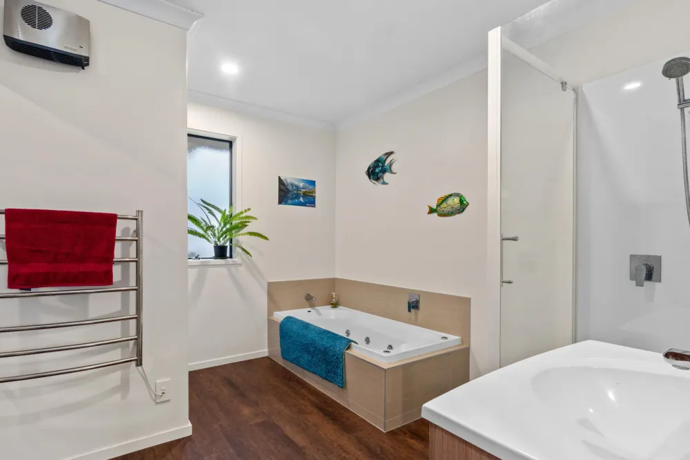 Photos of 127 Wards Road