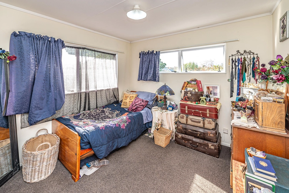 Photos of 4 and 4A Kells Avenue