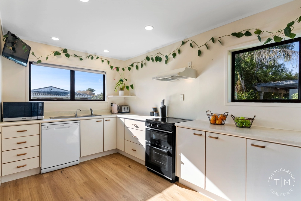 Photos of 64B Highland Park Drive